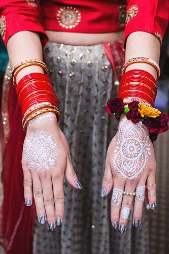 dallas female hamsa tattoo jewelry